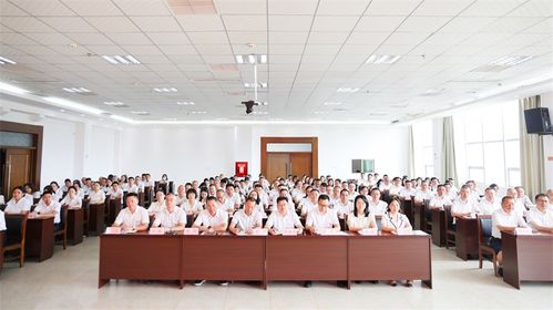 閬中市衛(wèi)生健康系統(tǒng)召開慶祝中國共產(chǎn)黨成立104周年暨黨課報告會 展覽展示服務回顧與展望