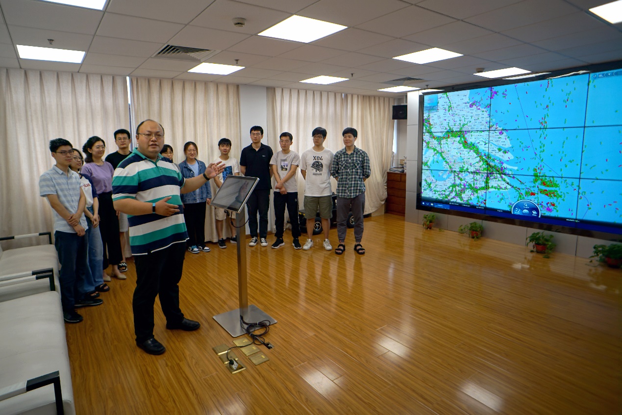 重慶航運(yùn)信息研究所 引領(lǐng)長(zhǎng)江上游航運(yùn)信息化發(fā)展的專業(yè)智庫(kù)